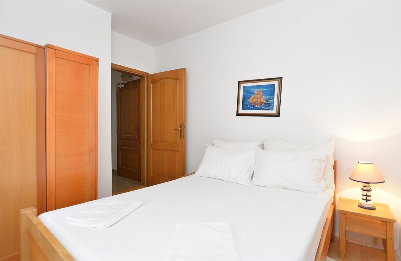 Apartments Orange 709 Fažana エクステリア 写真