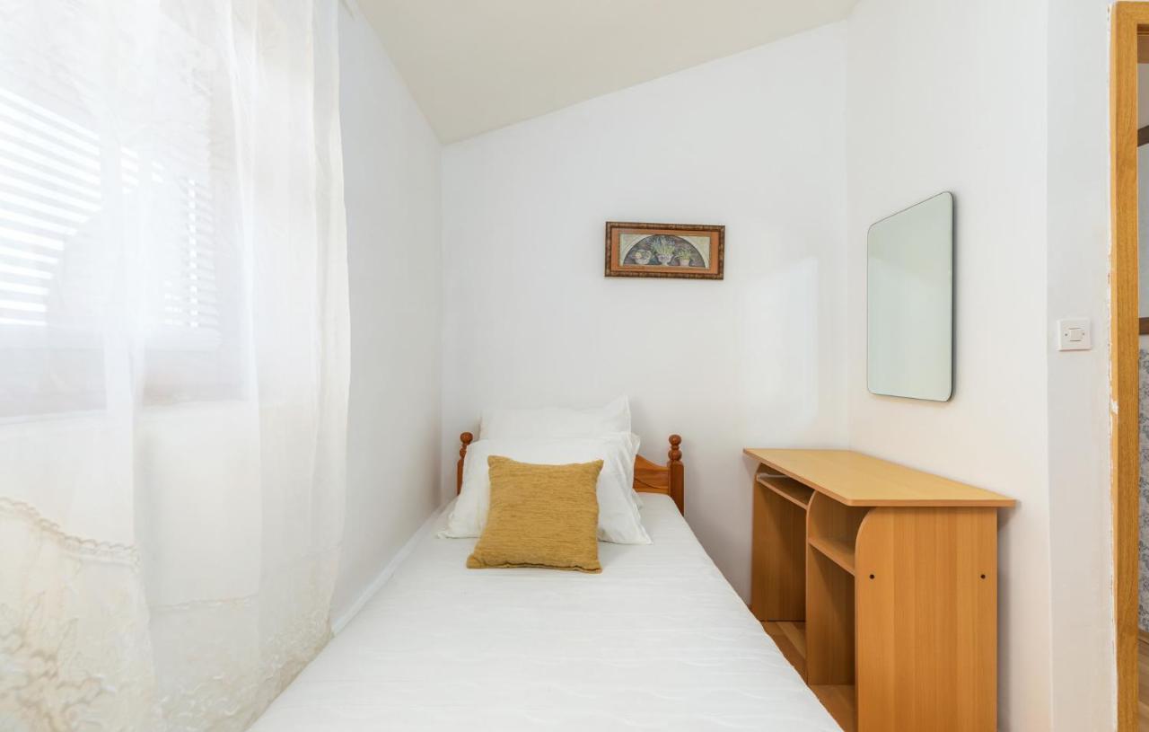 Apartments Orange 709 Fažana エクステリア 写真