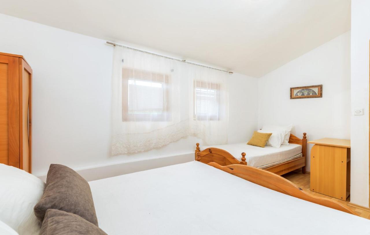 Apartments Orange 709 Fažana エクステリア 写真