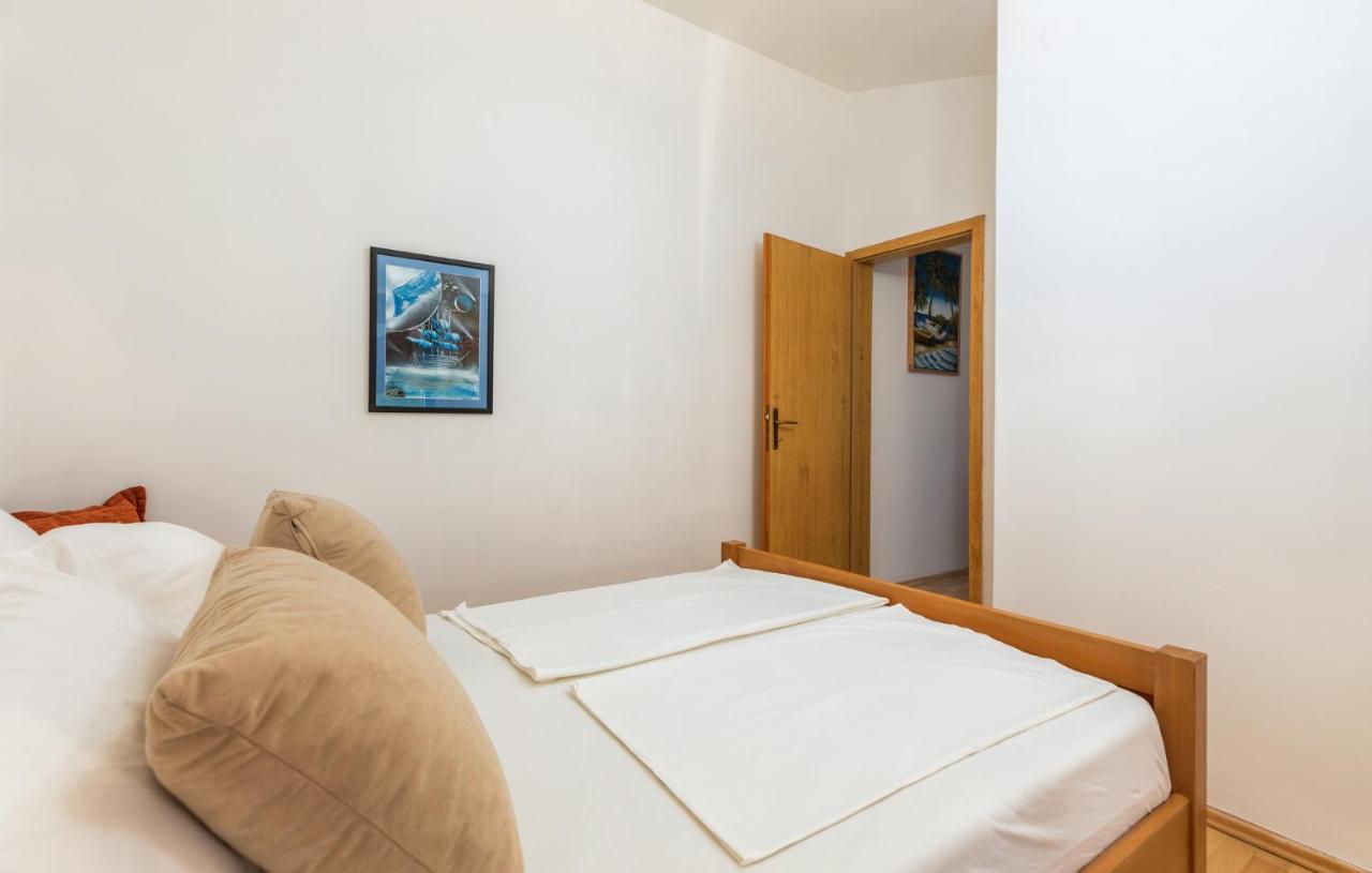 Apartments Orange 709 Fažana エクステリア 写真