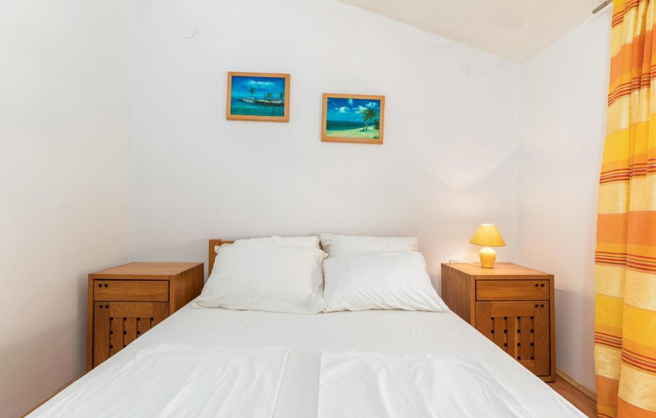 Apartments Orange 709 Fažana エクステリア 写真